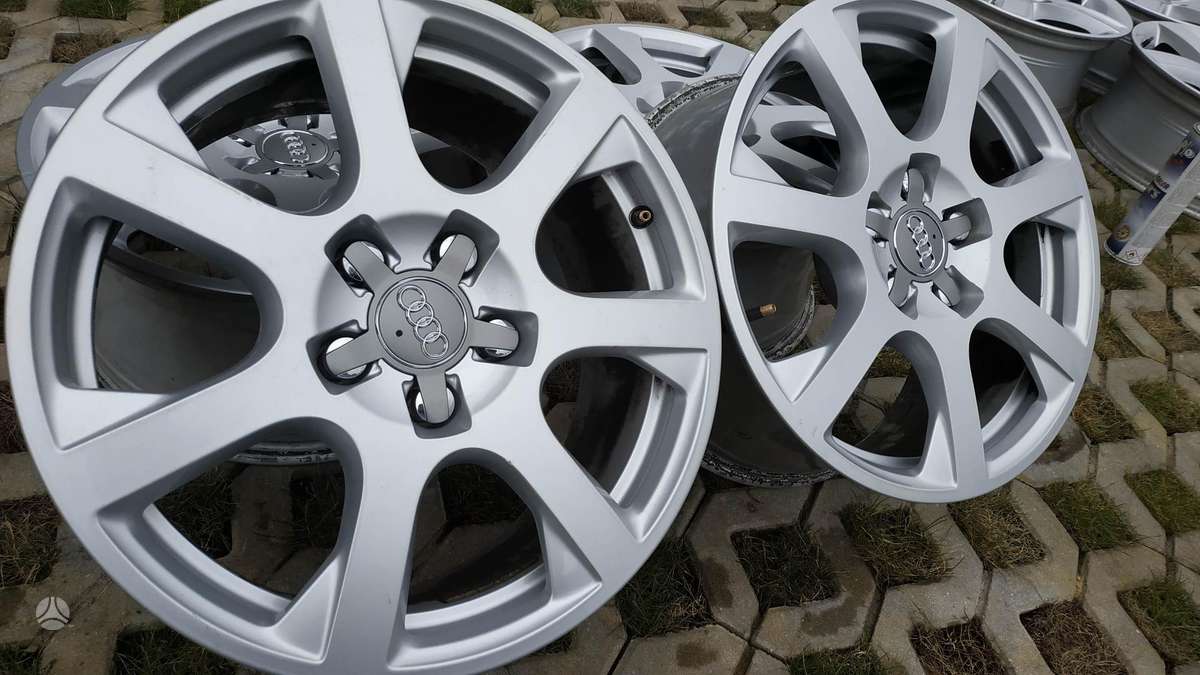 Audi, vieglmetāla, R17