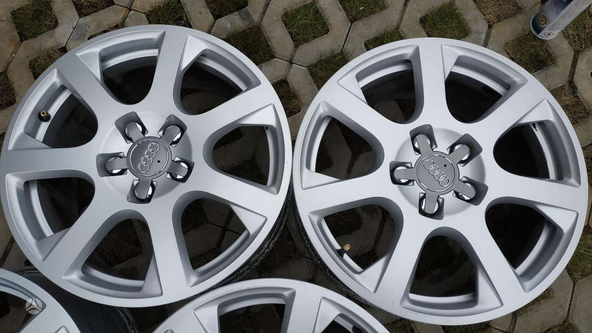 Audi, vieglmetāla, R17
