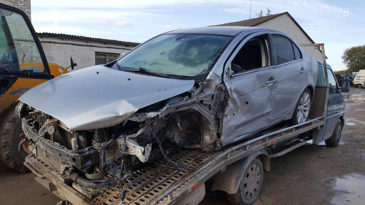 Mitsubishi Lancer