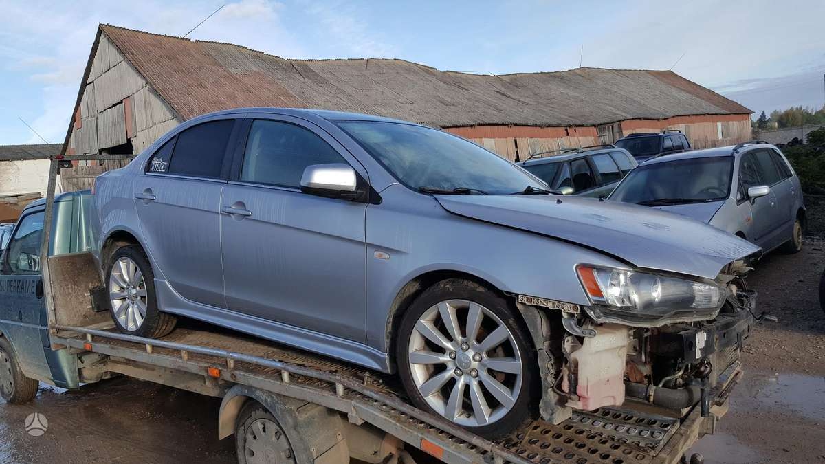 Mitsubishi Lancer