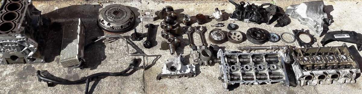 Volkswagen Golf, CJZ, variklio detalės