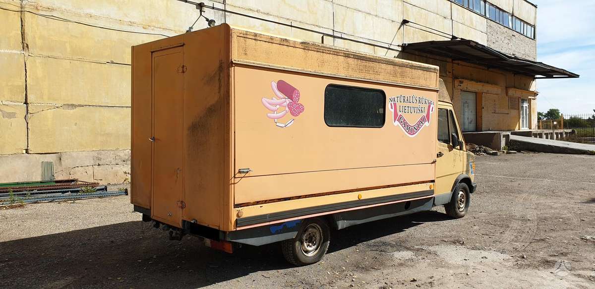 Mercedes-Benz 307, cargo vans