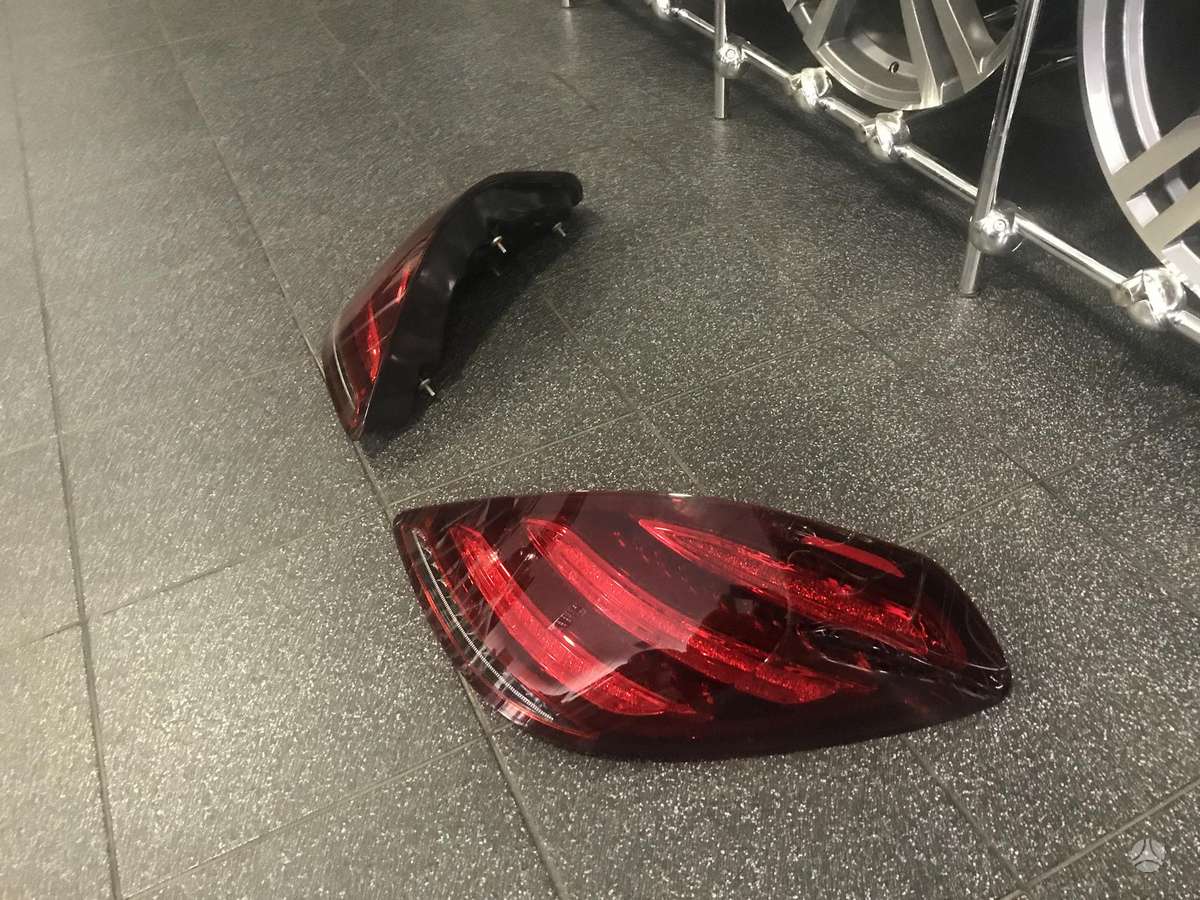 Mercedes-Benz S klasė детали кузова