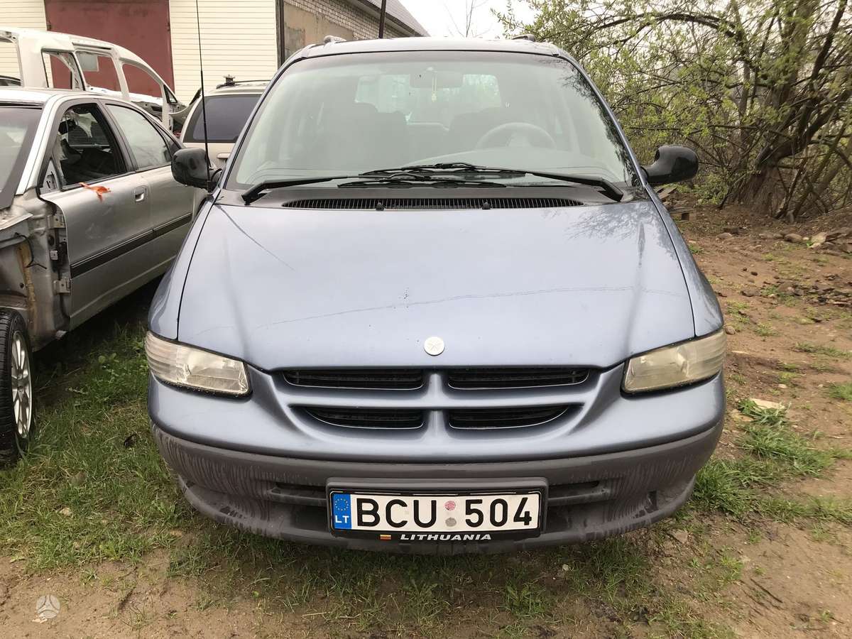 Chrysler Voyager kėbulo dalys