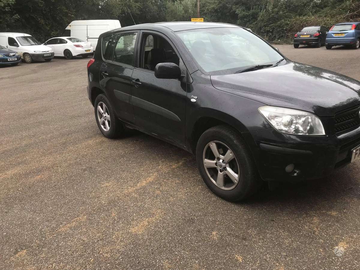 Toyota RAV4 rezerves daļās