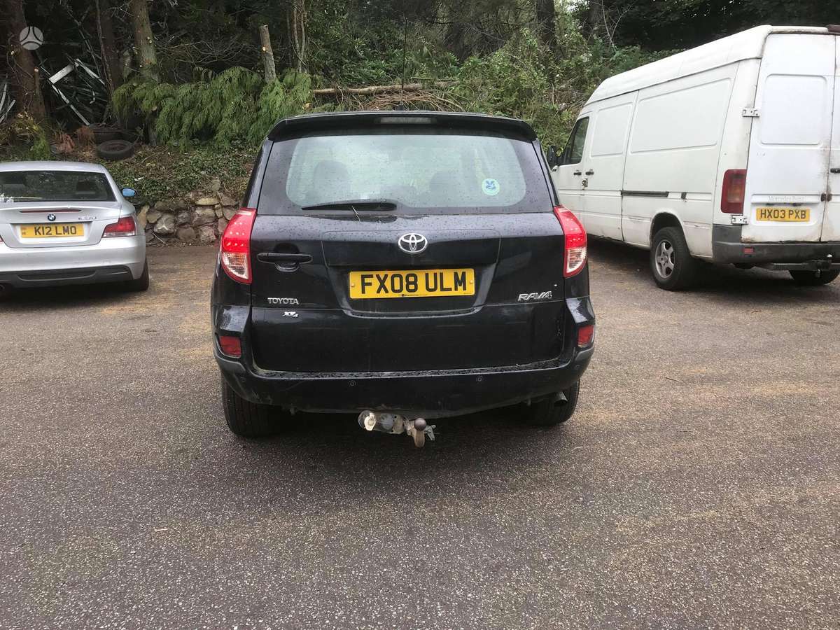 Toyota RAV4 по частям