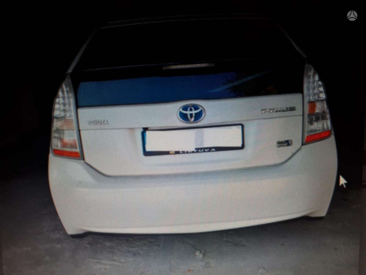 Toyota Prius по частям