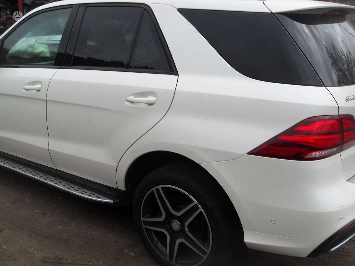 Mercedes-Benz GLE250 по частям