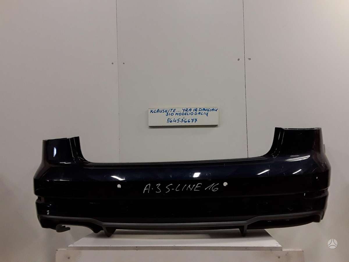 Audi A3 dalimis. Sedanas