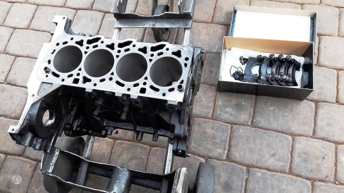 Ford Transit, JXFA, детали двигателя