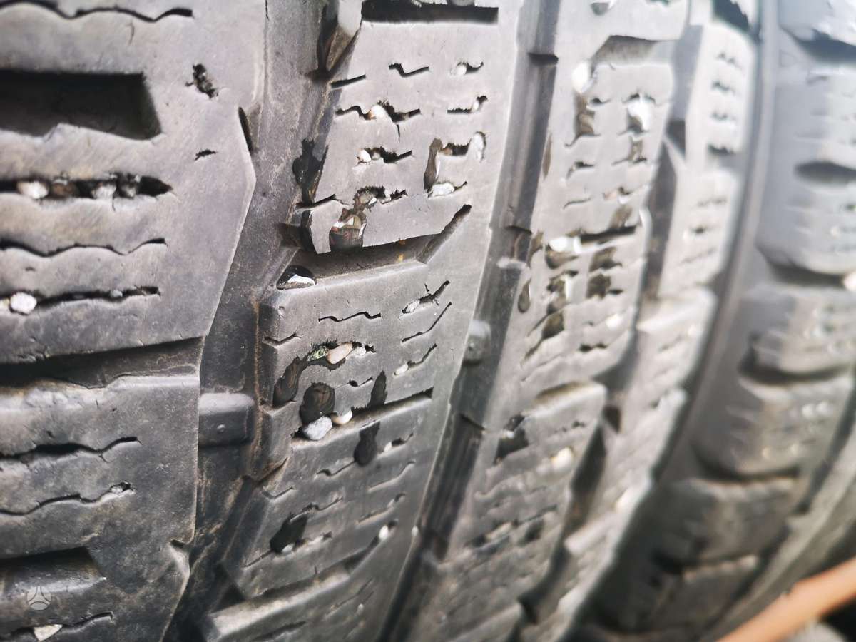 Kumho, зимние 215/60 R17