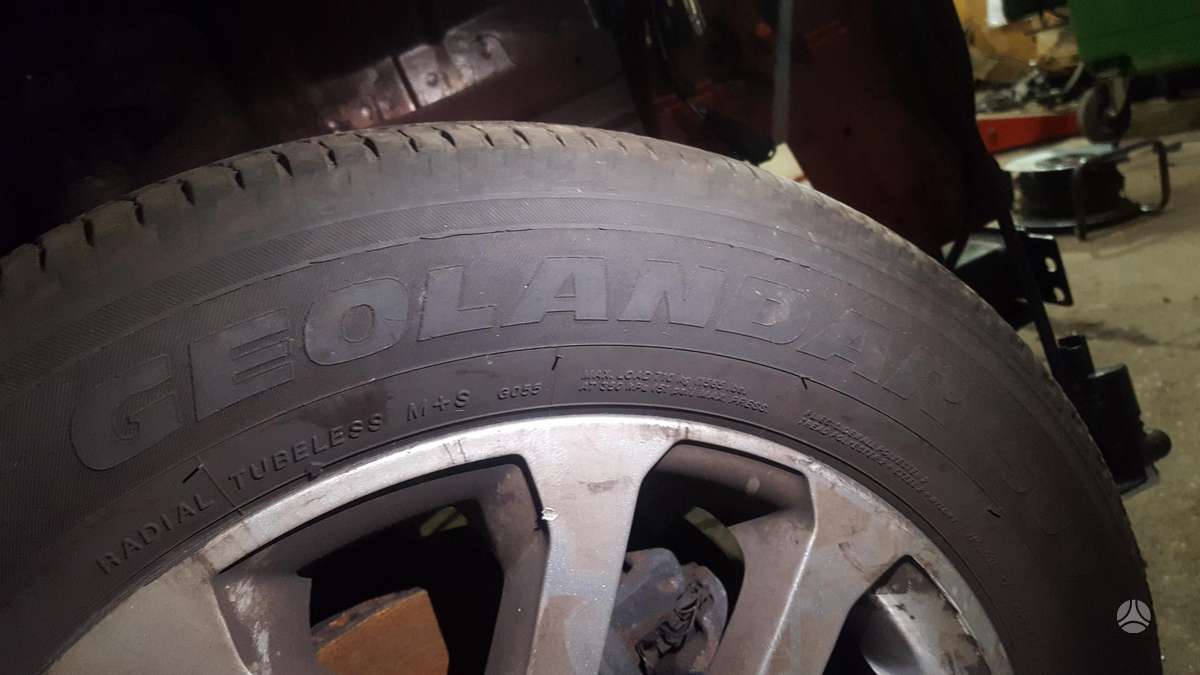 Yokohama GEOLANDAR, всесезонные 215/60 R17