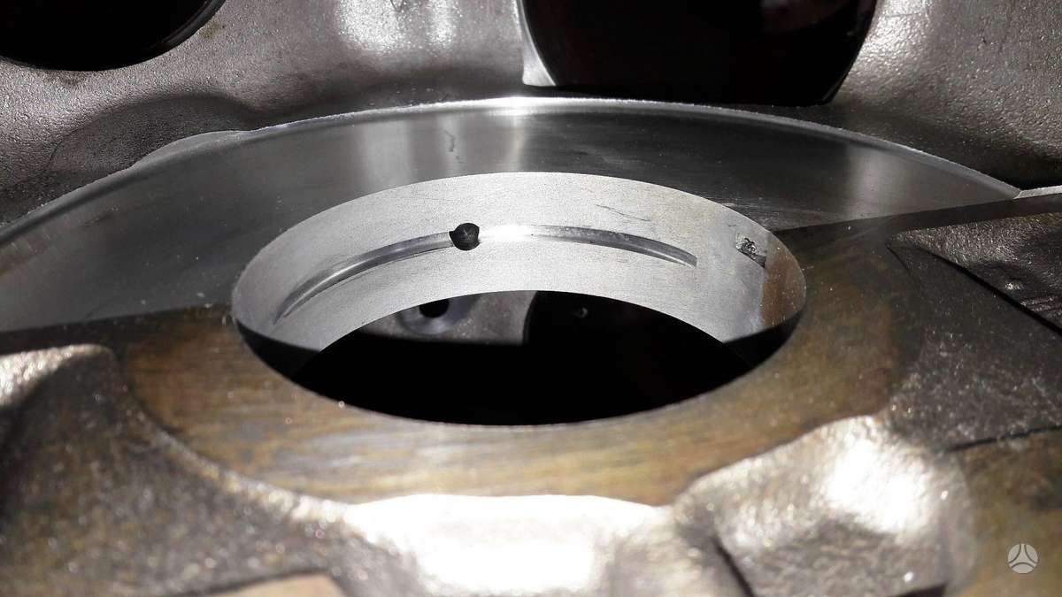 Mercedes-Benz E klasė, OM642, variklio detalės