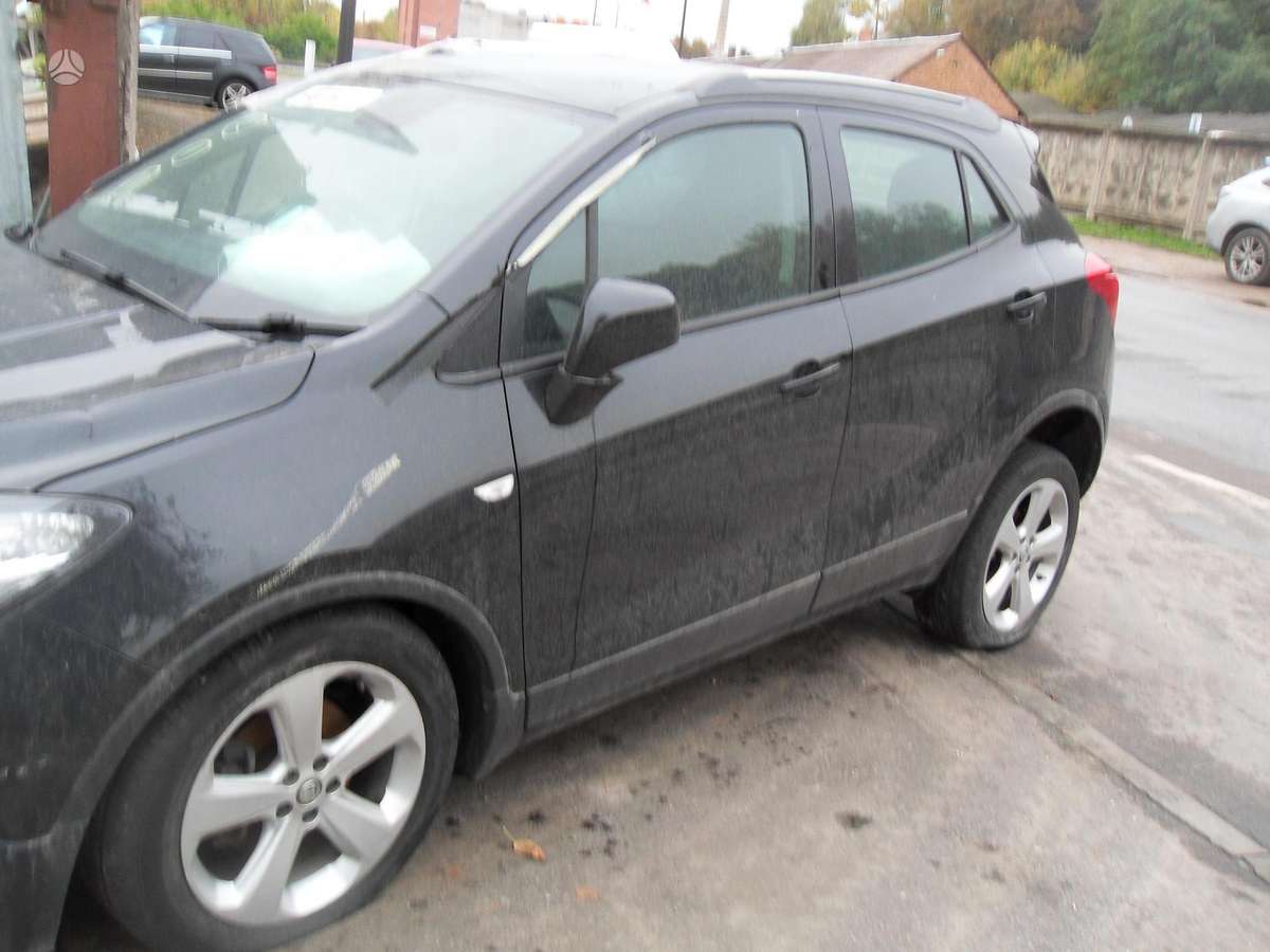 Opel Mokka dalimis