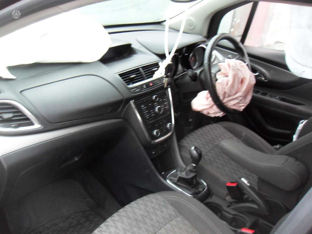Opel Mokka dalimis