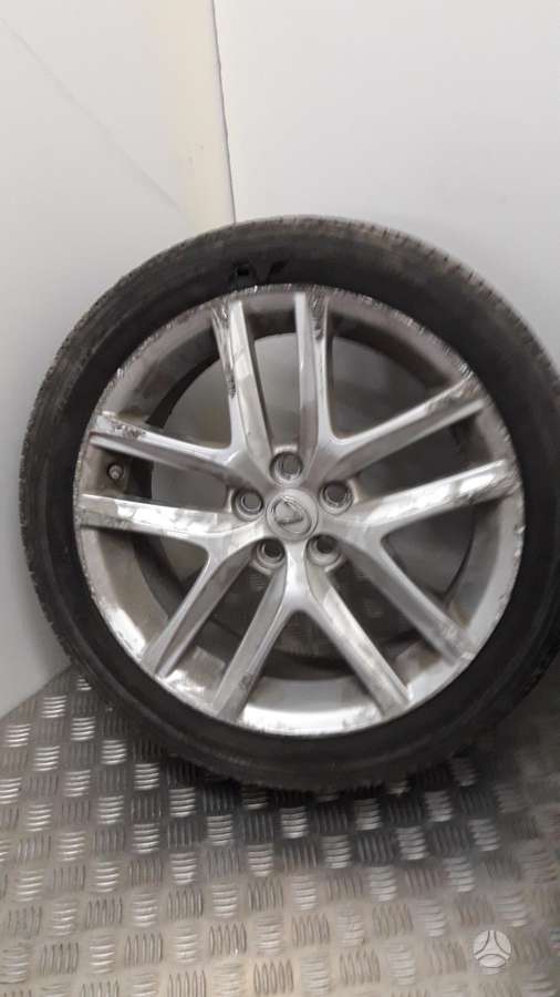 Lexus Ct200h, light alloy, R17