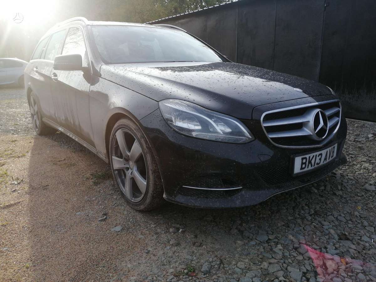 Mercedes-Benz E220