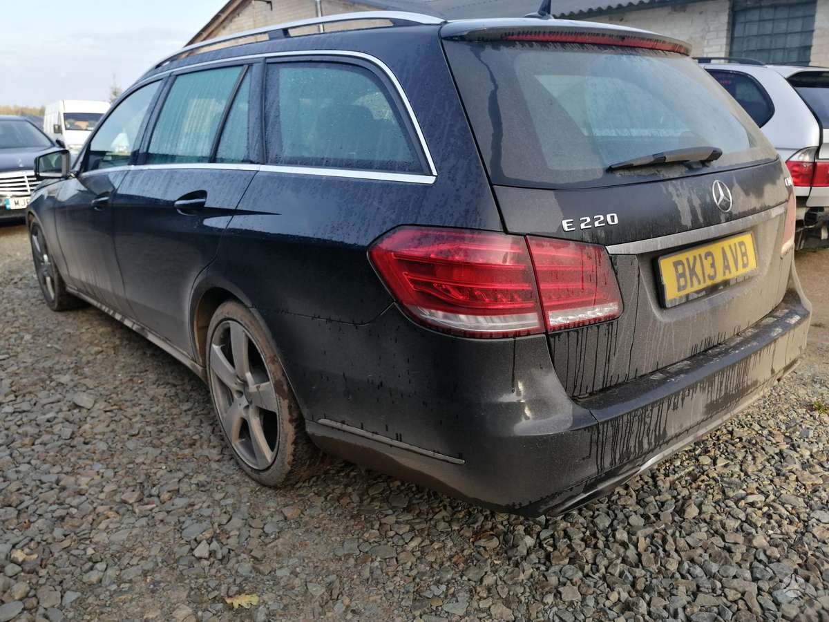 Mercedes-Benz E220