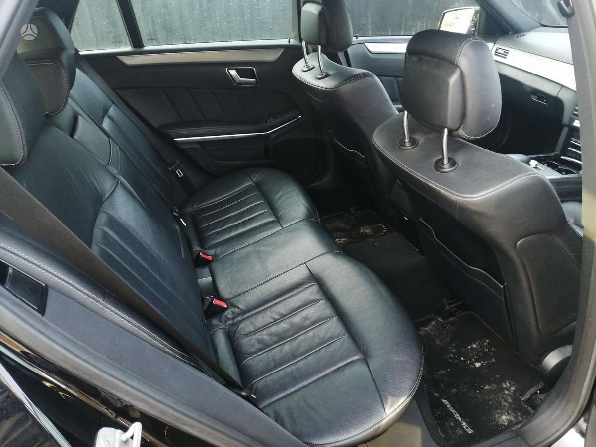 Mercedes-Benz E220