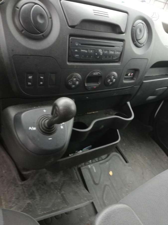 Renault MASTER, preču