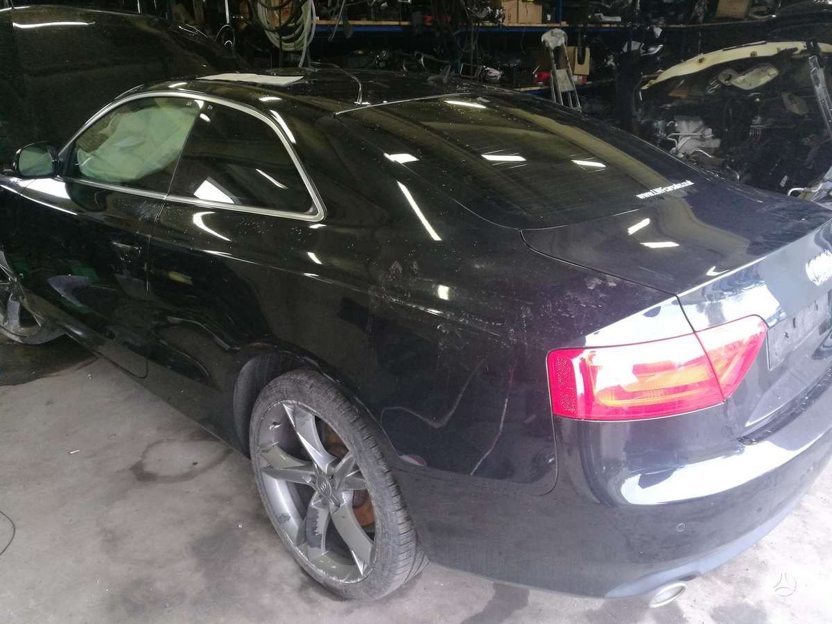 Audi A5 dalimis