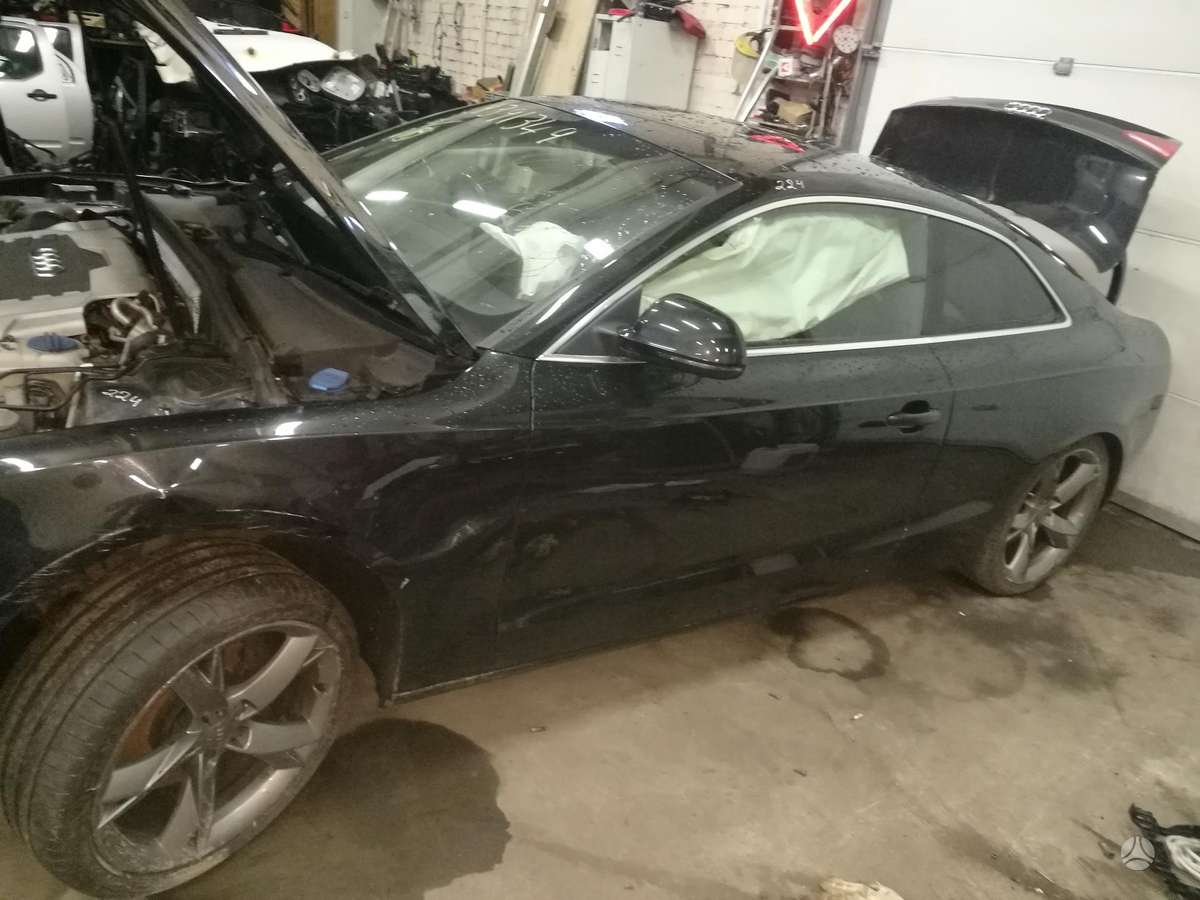 Audi A5 dalimis