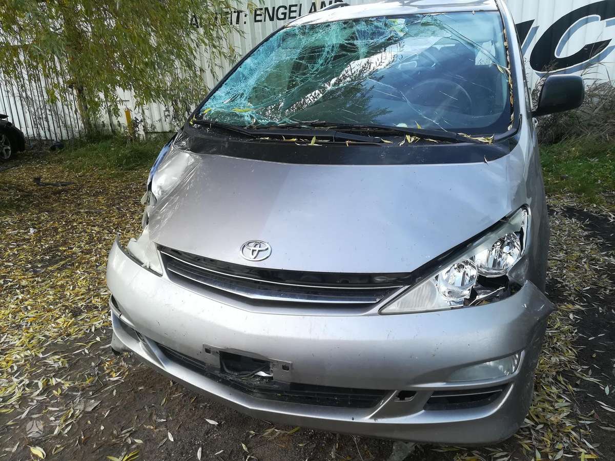 Toyota Previa for parts