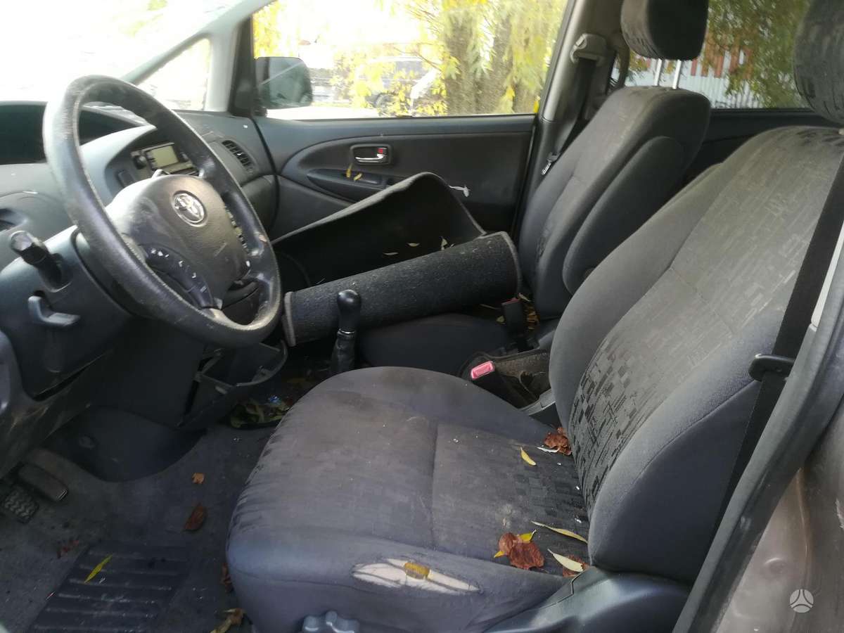 Toyota Previa for parts