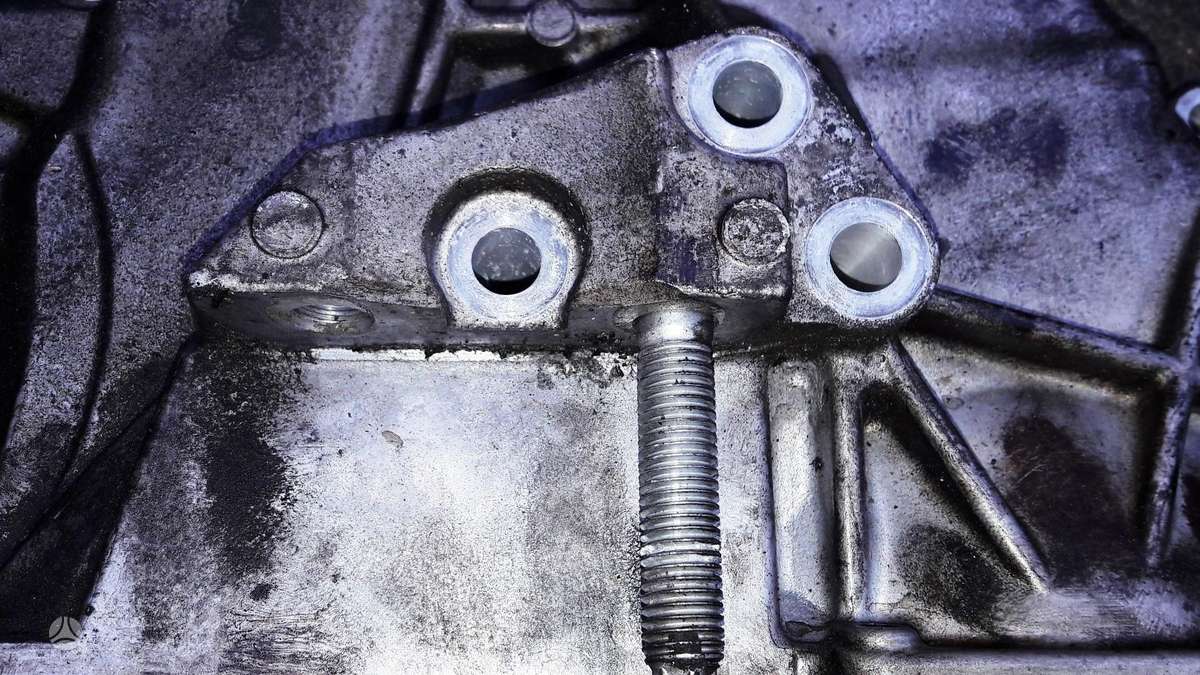 Mazda 6, L8, variklio detalės