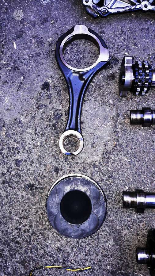 Mercedes-Benz E klasė, OM642, engine parts