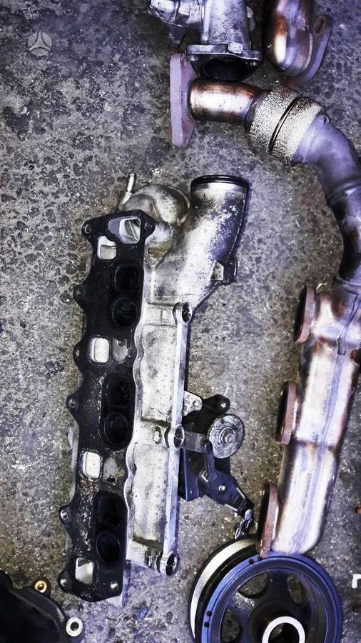 Mercedes-Benz E klasė, OM642, engine parts