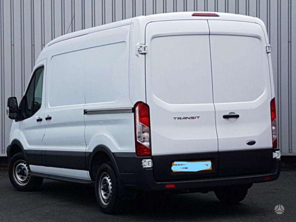 Ford Transit, preču
