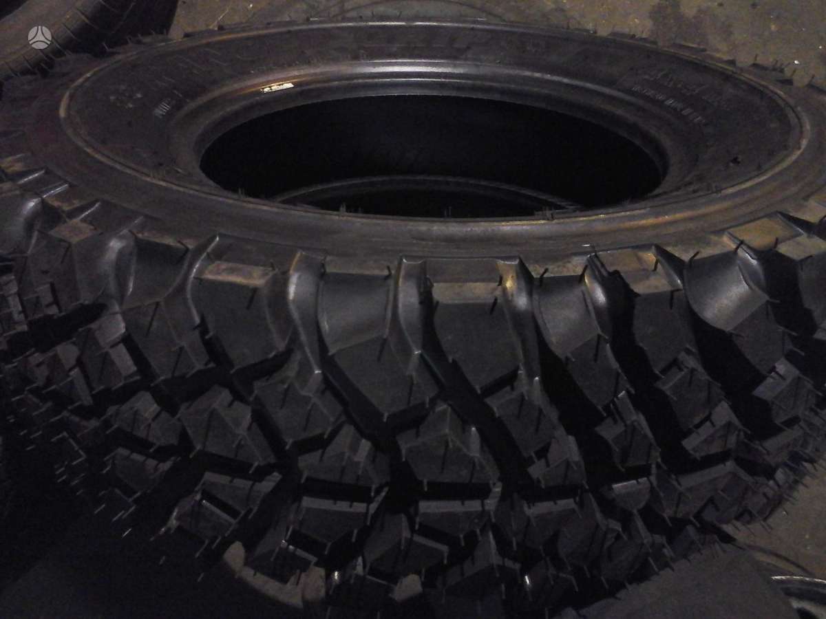 -Kita-, universalios 245/70 R16