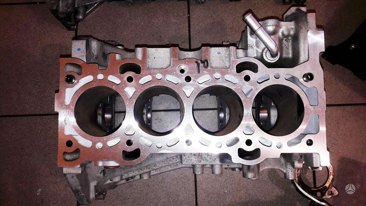 Mazda MX-5, L8, variklio detalės