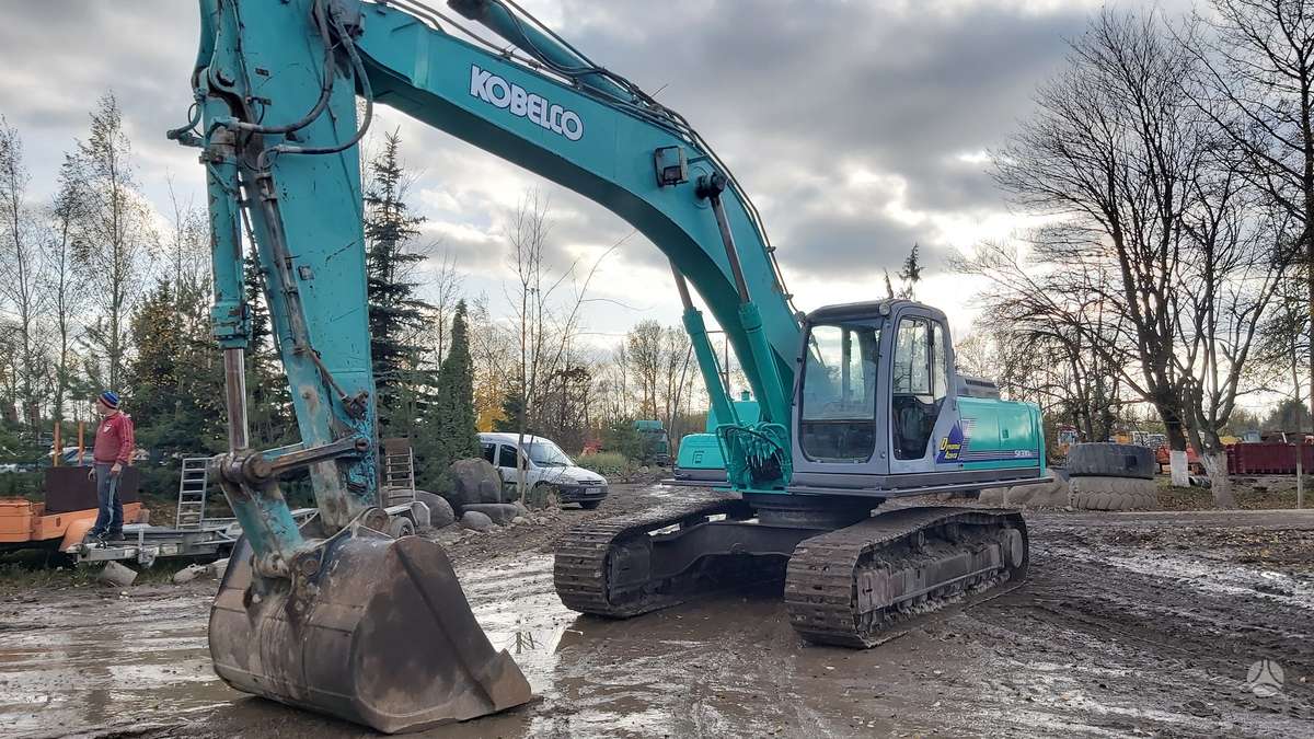 Kobelco SK330LC-6E, экскаваторы