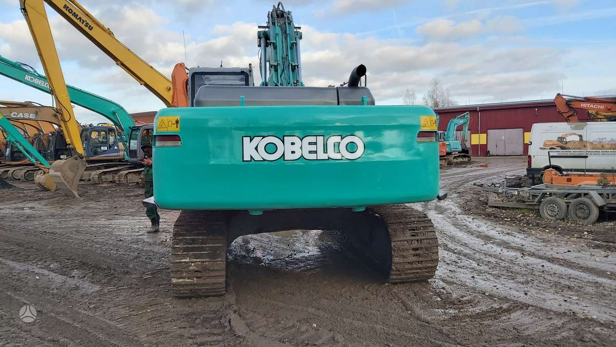 Kobelco SK330LC-6E, excavator