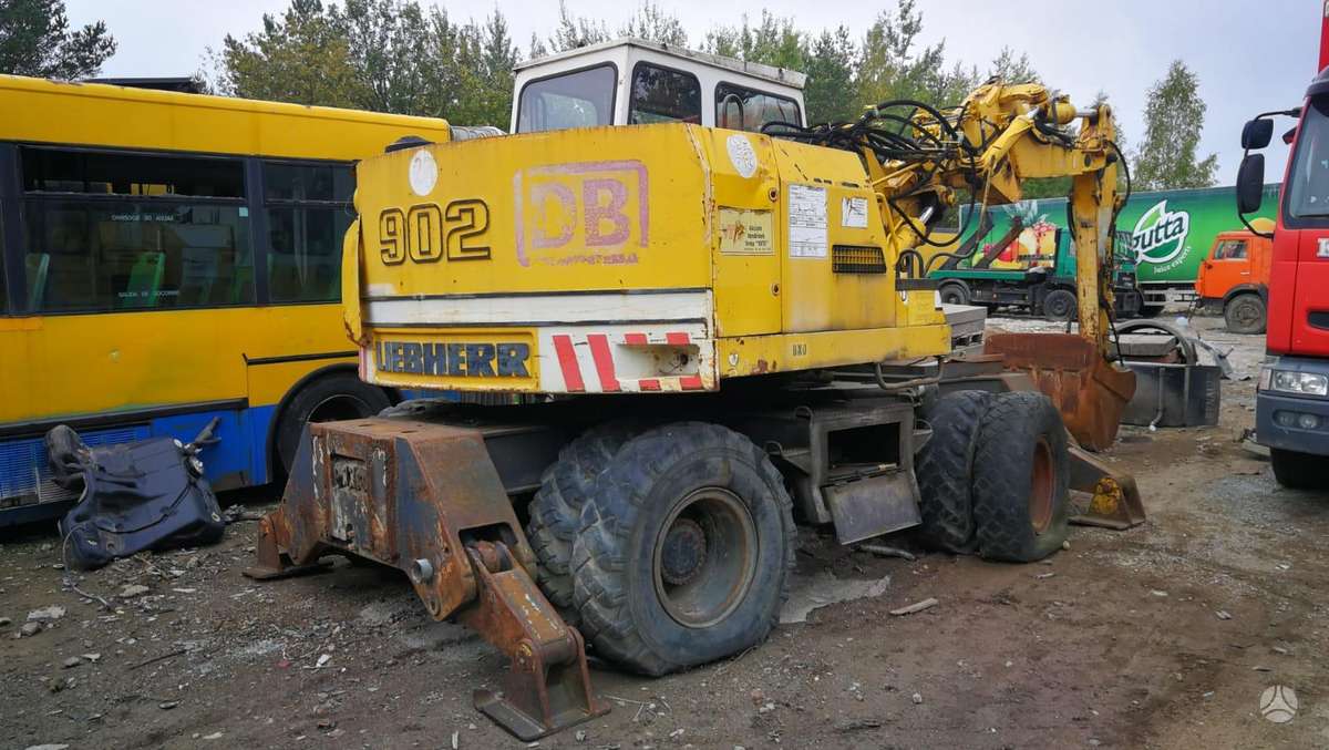Liebherr ZW 902, statybos ir kelių tiesimo technika