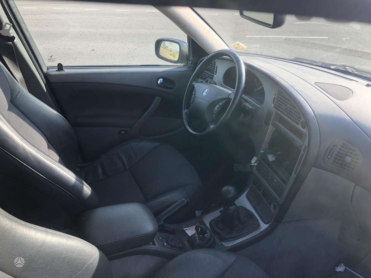 Saab 9-5 dalimis