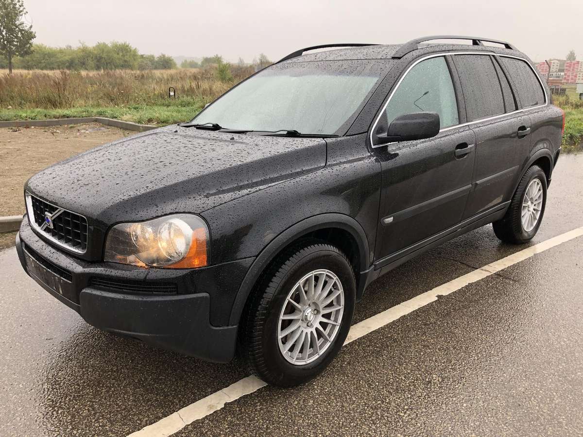 Volvo XC90 dalimis. Geras variklis