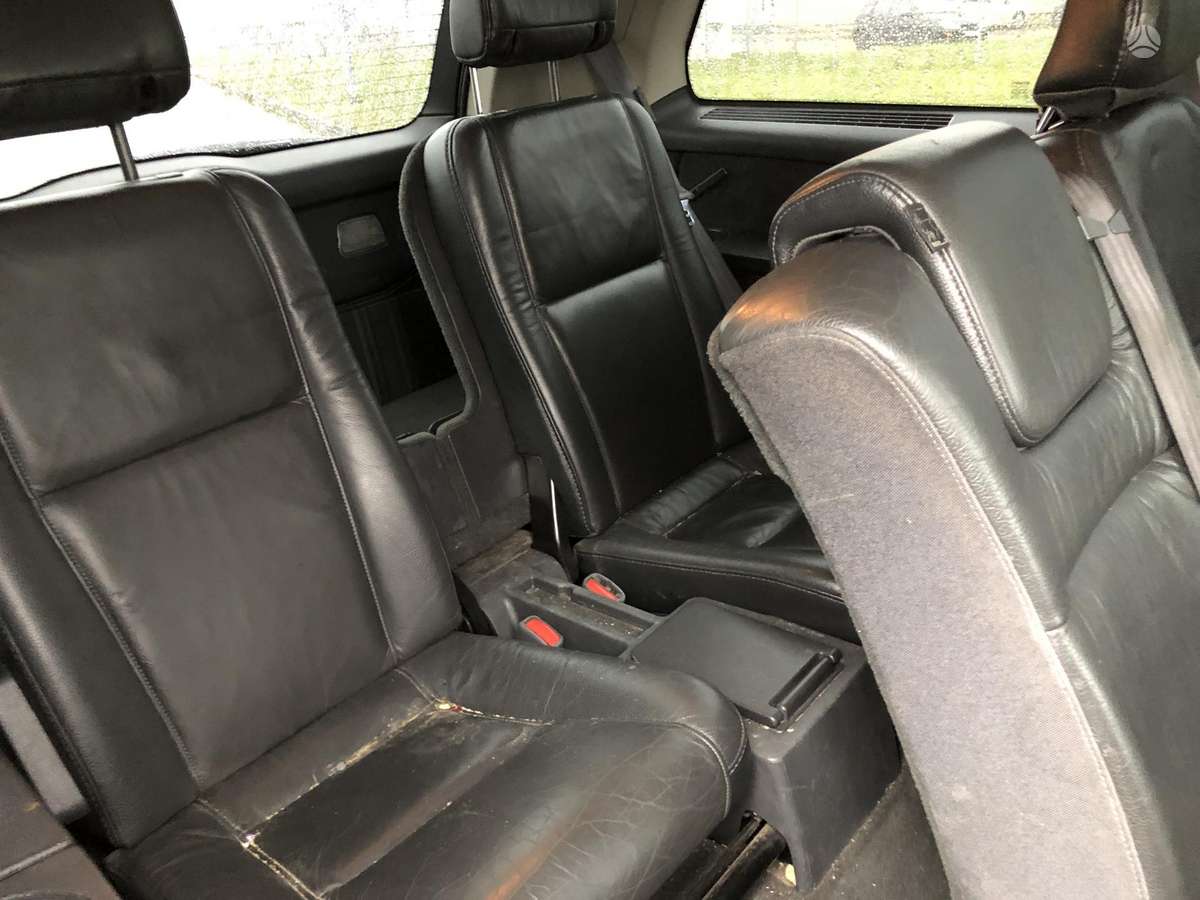 Volvo XC90 dalimis. Geras variklis