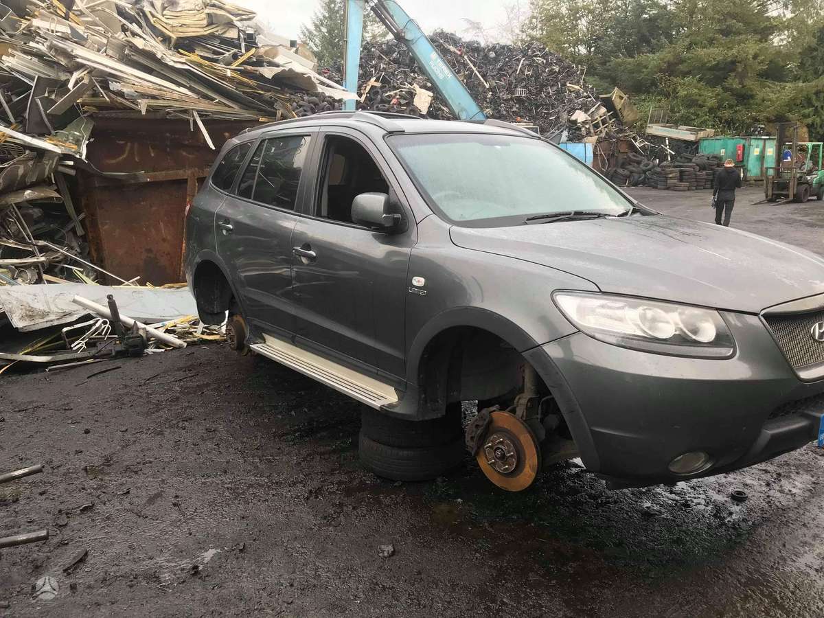 Hyundai Santa Fe по частям