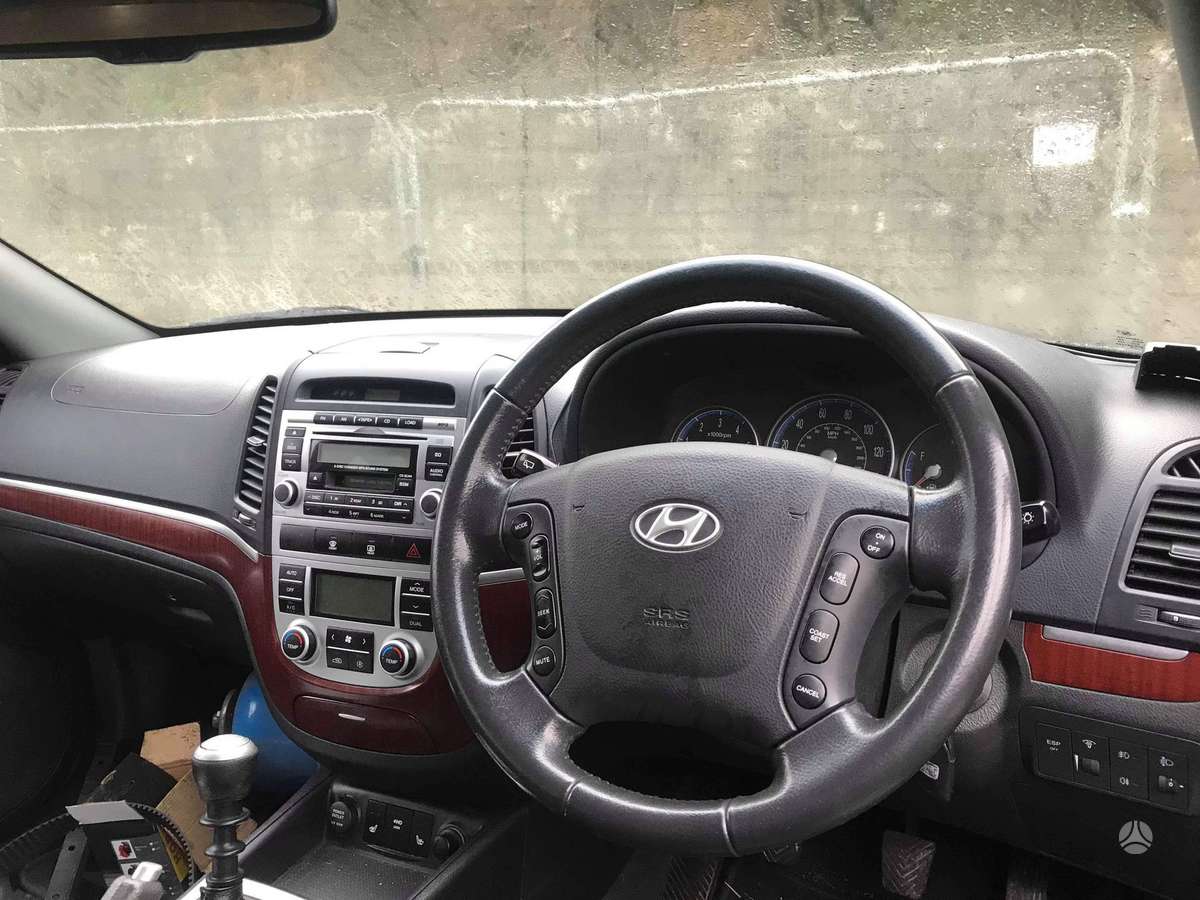 Hyundai Santa Fe for parts