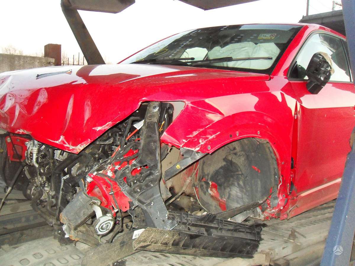 Audi Q2 по частям