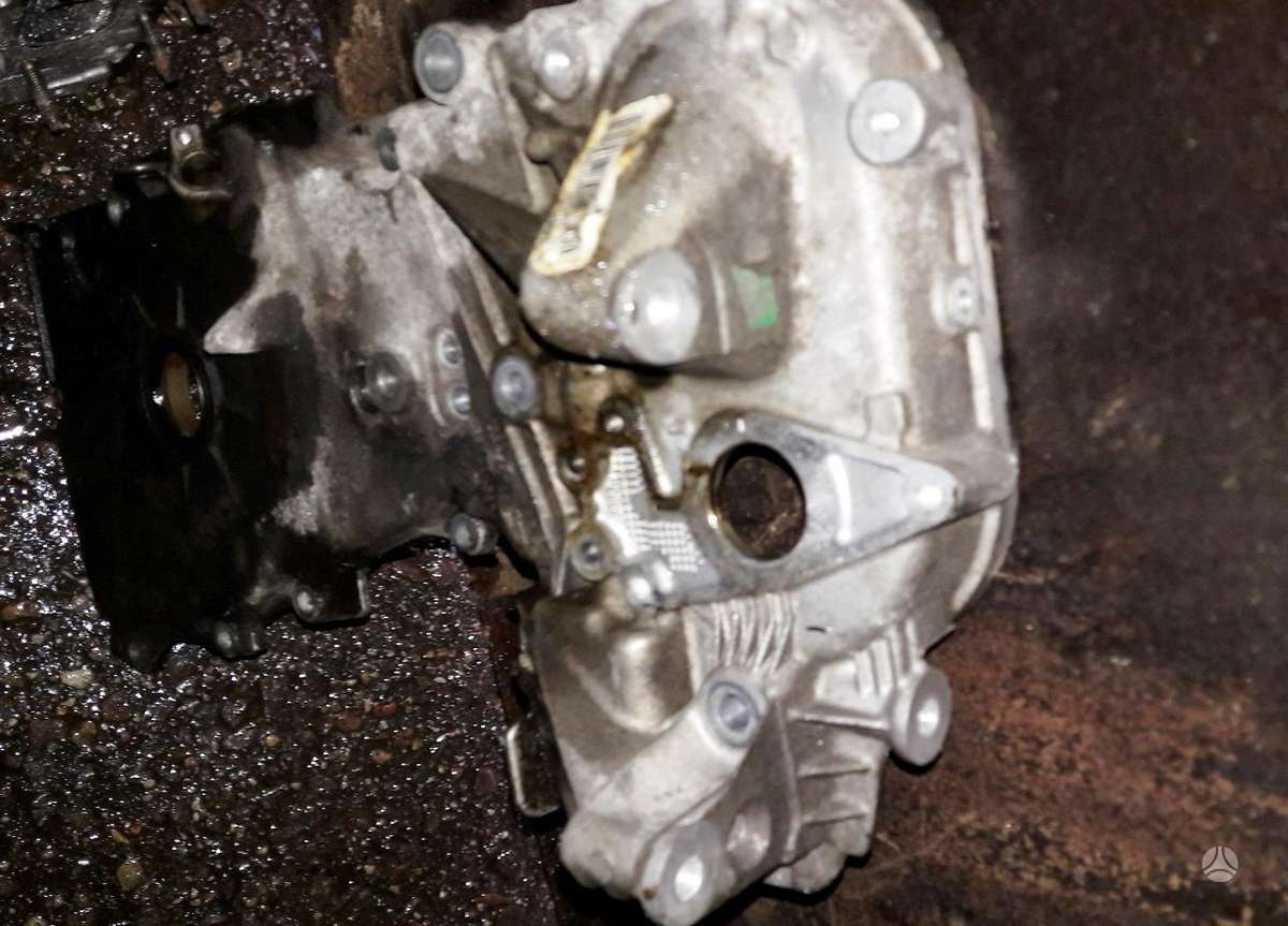 Renault Captur, H4BT, engine parts