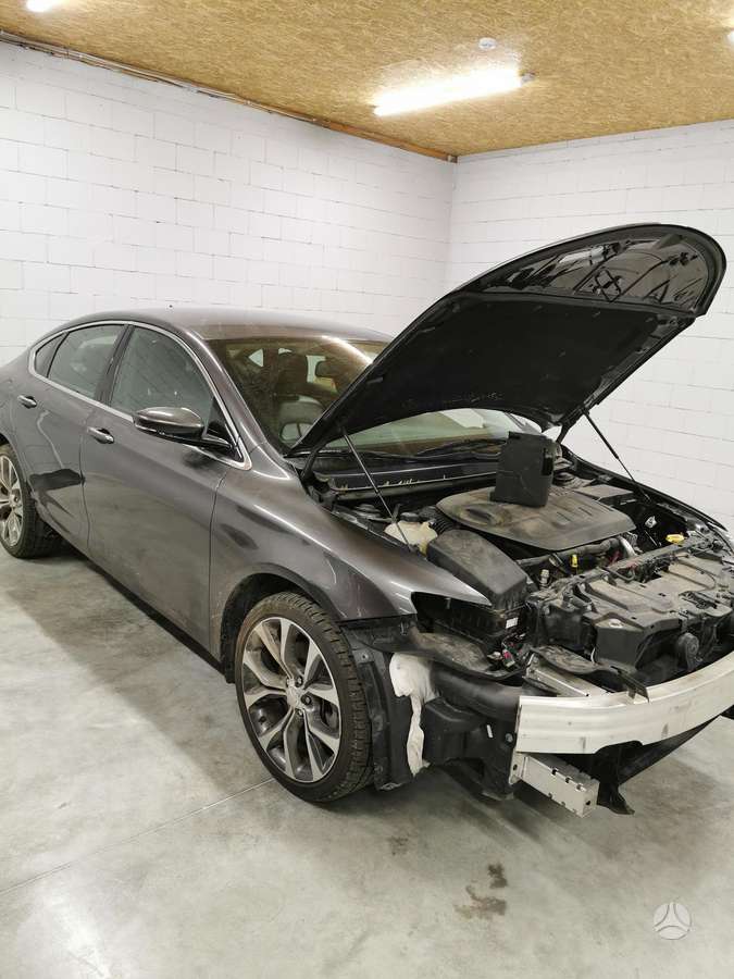 Chrysler 200 Chrysler 200c