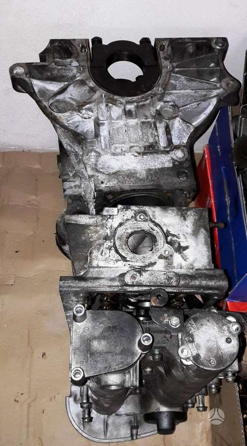 Volkswagen Golf, AHW, variklio detalės