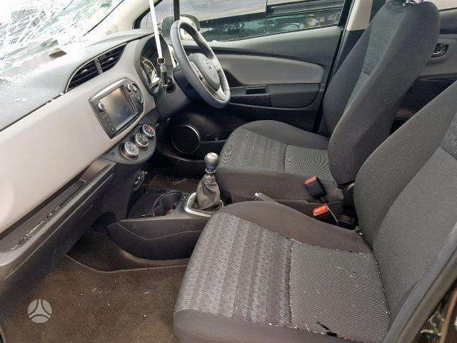 Toyota Yaris for parts