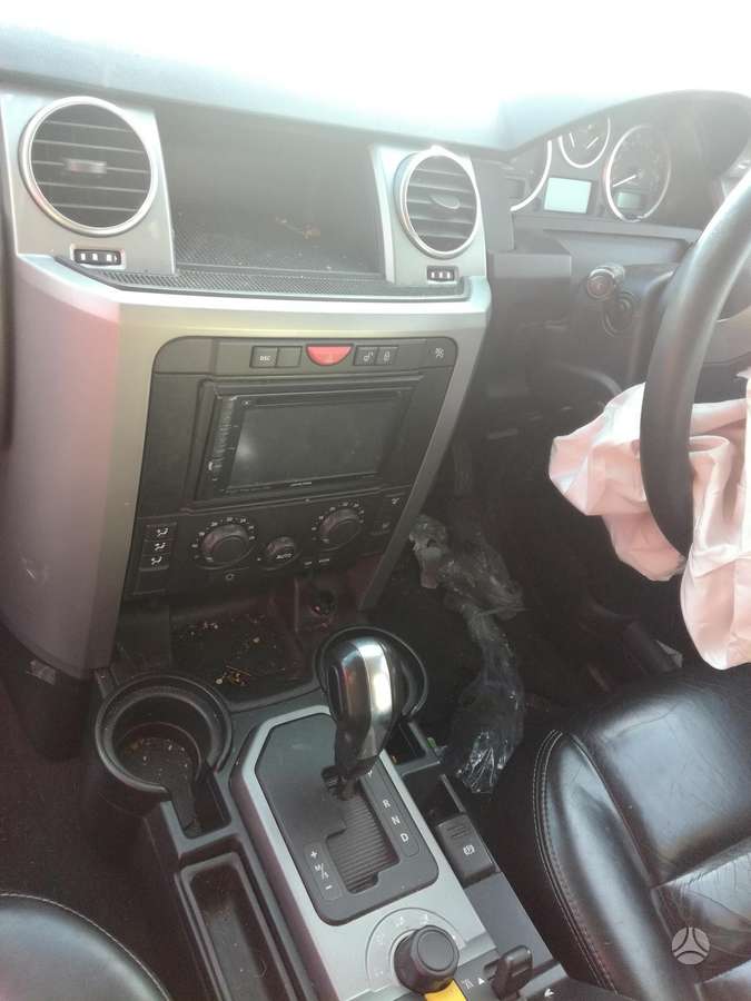 Land Rover Discovery по частям
