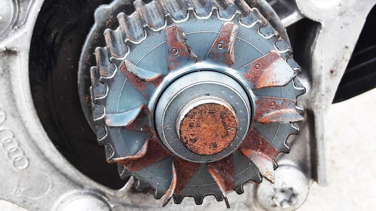 Audi A4, 1.8T 2.0T 06H121026DD, variklio detalės