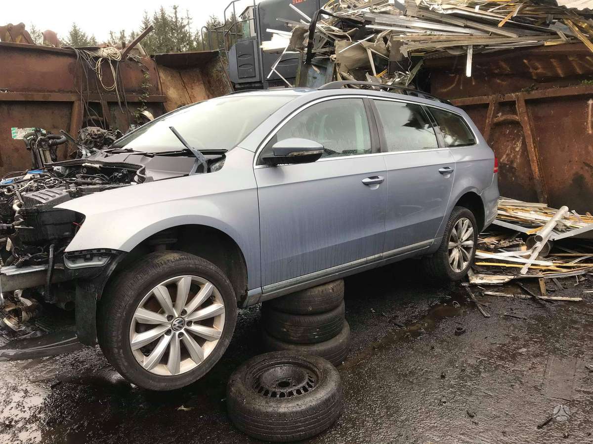 Volkswagen Passat dalimis